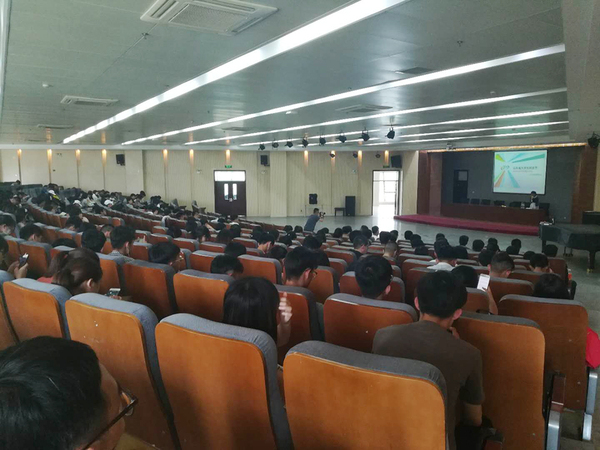 管理學院2.jpg